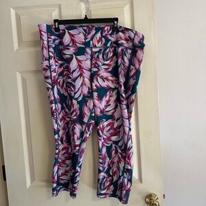 Tek Gear Multicolor Floral Leggings